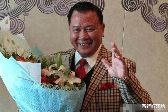 陈乔恩|周星驰恩师为老不尊，万梓良老来四处商演，黑帮老大数他阴险狡诈