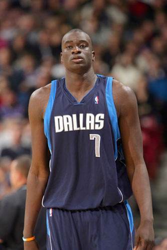刘诗雯|?生涯场均2分，却在NBA打了12年，还赚了4700万美元！