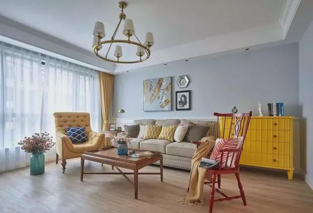 |参观朋友家的130㎡美式复式新房，刚进客厅，就感受到一股贵气！