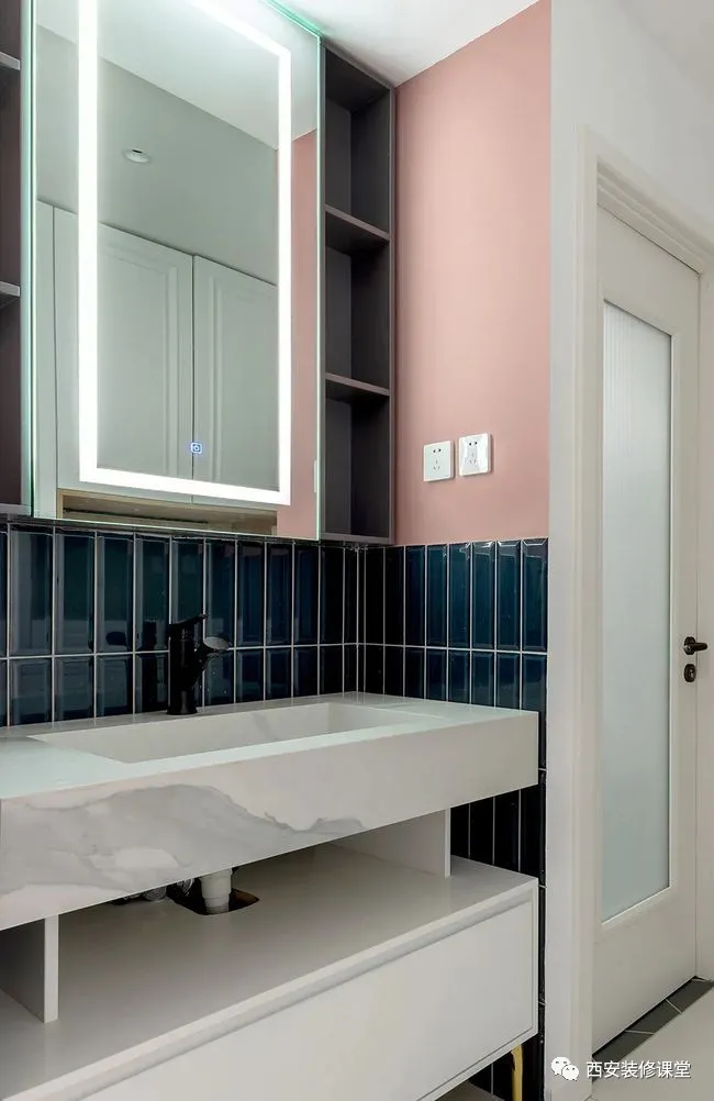 110㎡三室改两室，灰粉色通透空间