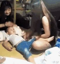 陈飞俊|爆笑动态图：女友公司聚餐，半夜不回家还让我去网吧，是不有猫腻？