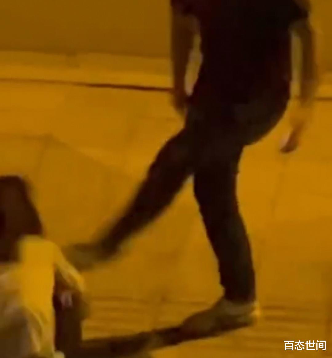 球话莲篇 杭州女子参加应酬喝醉遭丈夫当街暴打，丈夫打电话质问辱骂其领导
