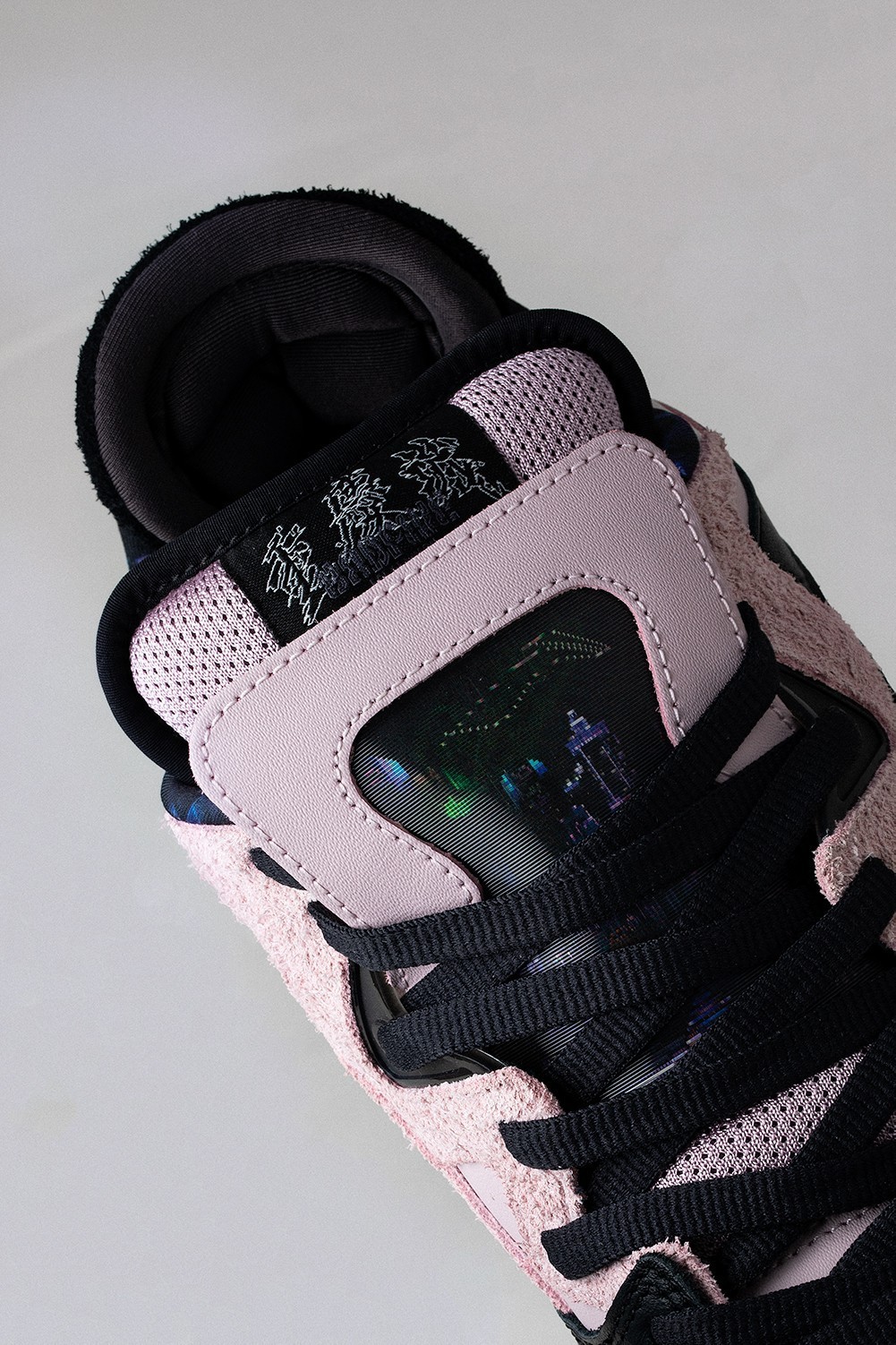 FLIGHTCLUB中文站|Yeezy满天星暴跌！OW联名破发！但有几双悄悄起飞，后悔没早买！