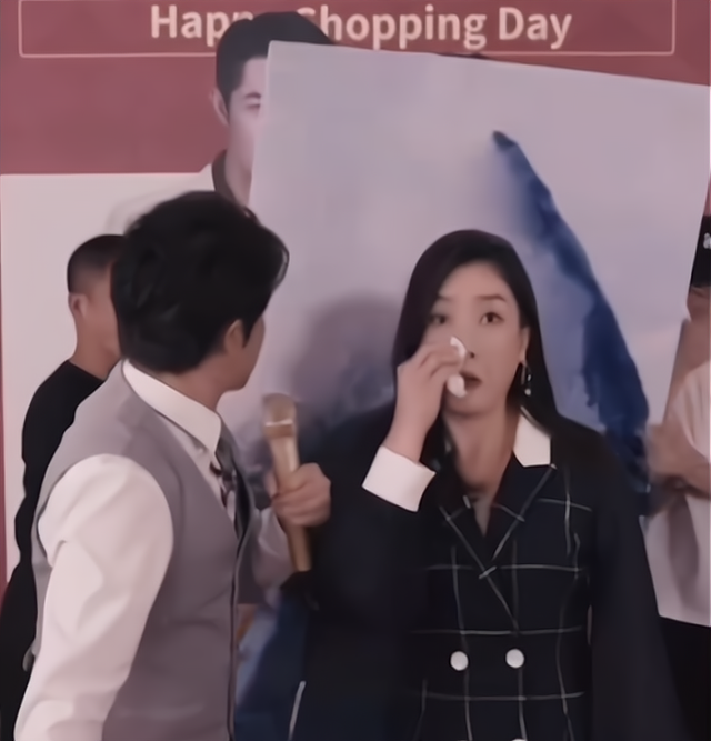 朴信惠|凤凰传奇直播卖珠峰空气，网友：反诈宣传新方式？