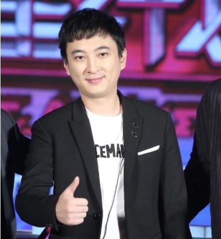 王思聪|万达高管谈王思聪孙一宁事件：给万达抹黑，以后不一定是他继位了