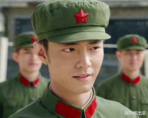 英雄岁月之王牌部队|《王牌部队》中的夫妻档,年龄相差10岁,曾经出演过父女