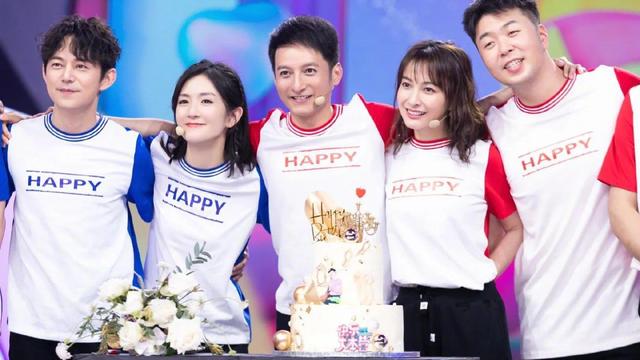 主持人|湖南卫视斥巨资请来1位永远不会翻车的主持人！网友：这脸太假了