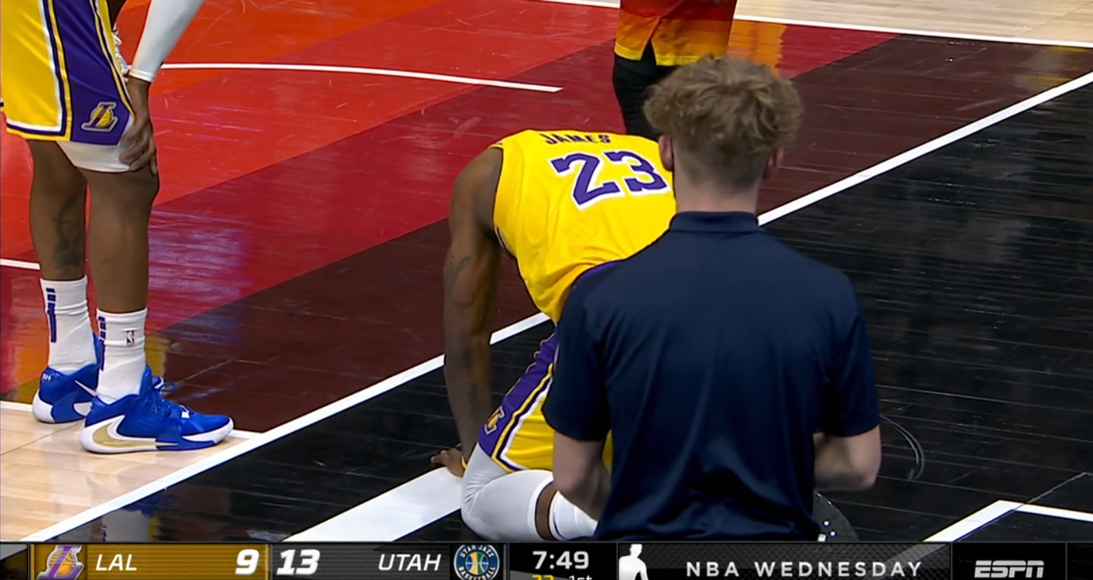 勒布朗·詹姆斯|單節(jié)23分！詹姆斯拼了老命，塔克臨危受命，沃格爾變陣取奇效！