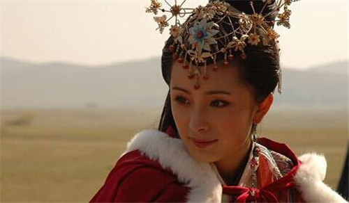 王昭君|王昭君死后，匈奴人怎么纪念她的？莫高窟一幅壁画，让人目不忍视