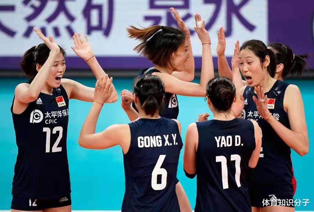 女排|拦网轰下43分独领风骚！女排副攻杀出新巨星，1米95大将横扫联赛