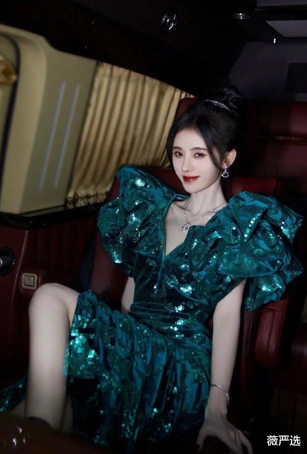 鞠婧祎|为何鞠婧祎敢摆脱半永久妆？精致的五官，从眉形上的用心就能看出