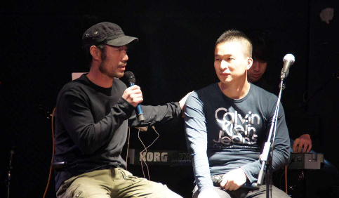 旭日阳刚|旭日阳刚：从上春晚到拿铁棍打老人，爆红后11年无人问津