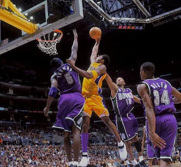 科比·布莱恩特|美媒列出了科比每个赛季的职业荣誉和奖项，告诉世人他为何伟大