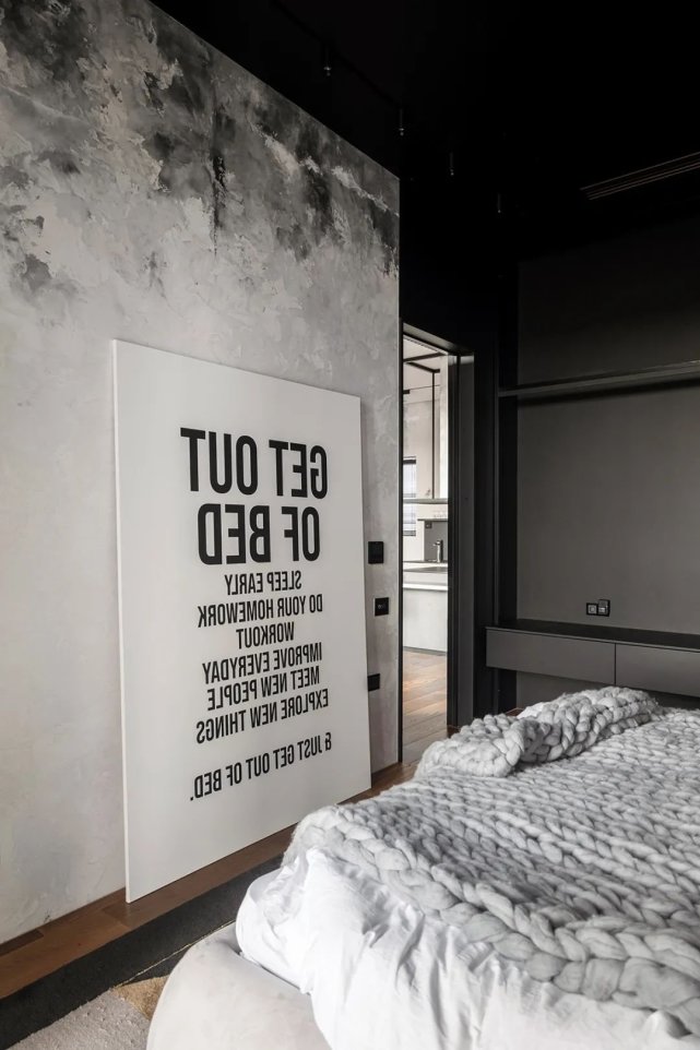 |150平四居室细腻精致的形式提升粗犷冷淡空间的美感