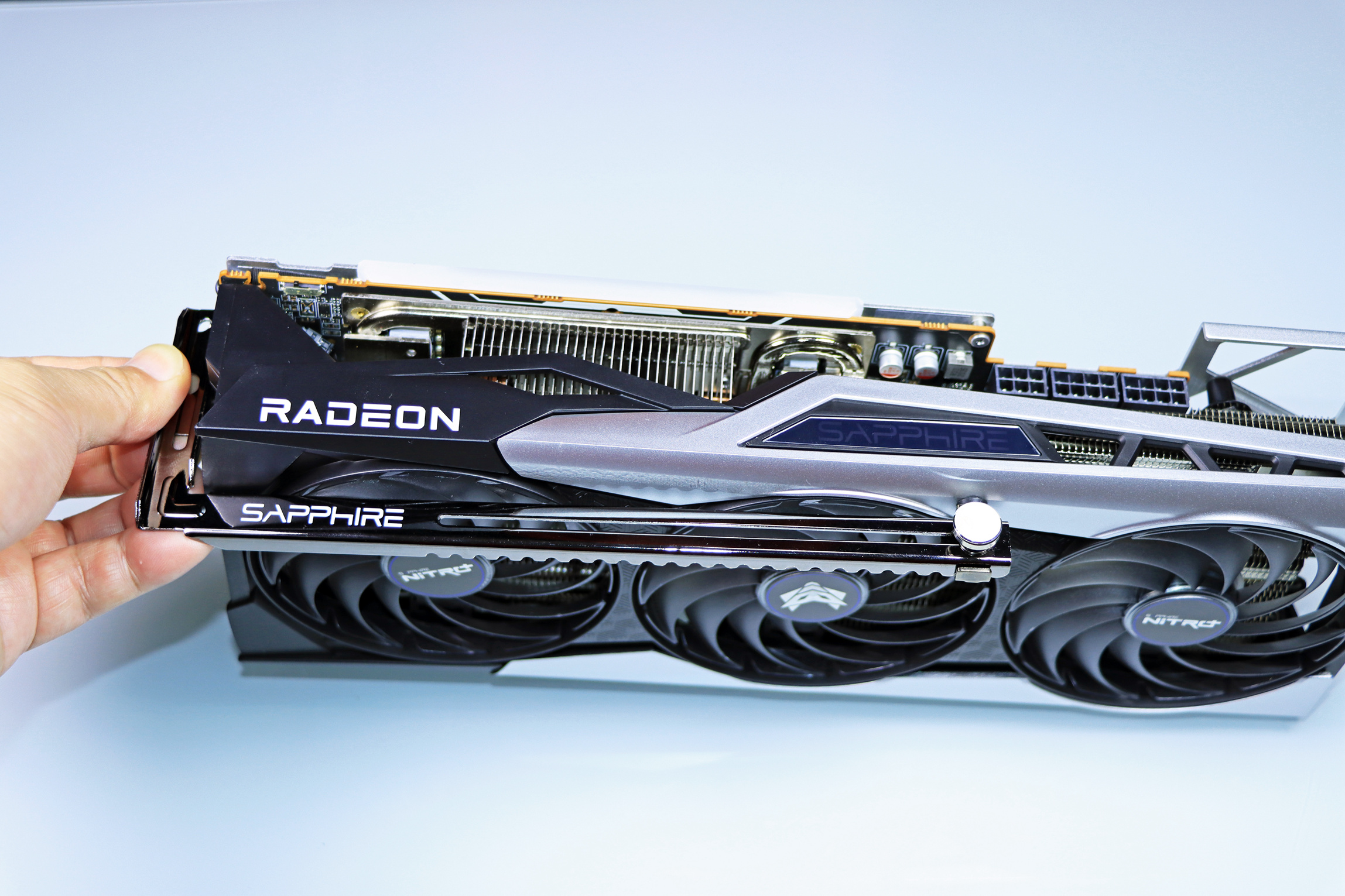 心电图|蓝宝石 RX6900XT 超白金极光特别版上手体验