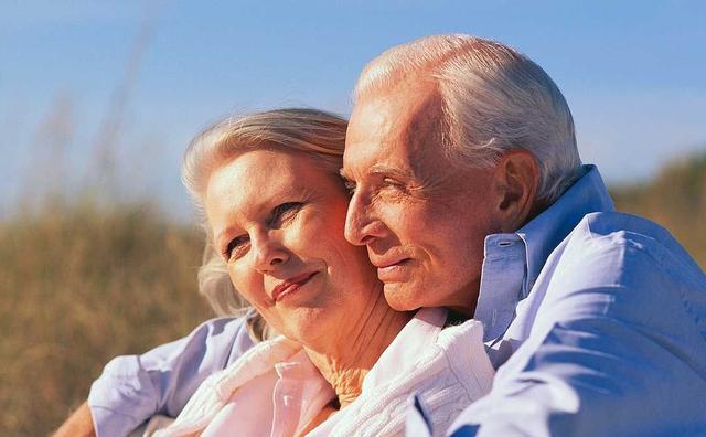 三個60歲退休女人的告誡：人到晚年，最親密的並不是你的老伴-圖2