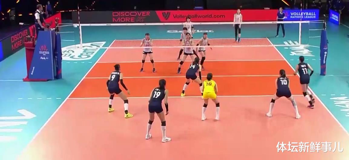 朱婷|输球后，郎平送了中国女排12个字，张常宁引热议，球迷呼唤朱婷