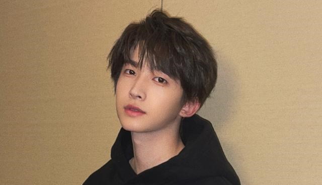 百娱星谈 两主播嘲讽刘宇不男不女后，品牌方：终止合作，永不考虑录用