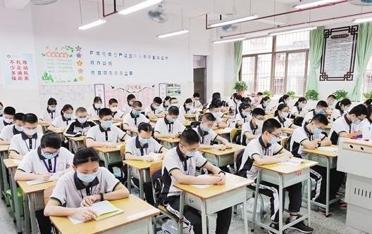 教师|取消“英语”主科地位？物理和历史成为主科，官方回复让家长放心