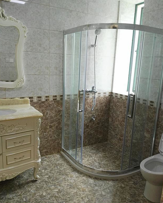 新房瓷砖花10万、人工费5万,如此气派居然被吐槽像古墓,郁闷