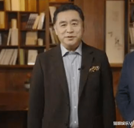 张宏民|前央视主播张宏民罕现身，退休多年样子没变，圈粉70多万要做直播