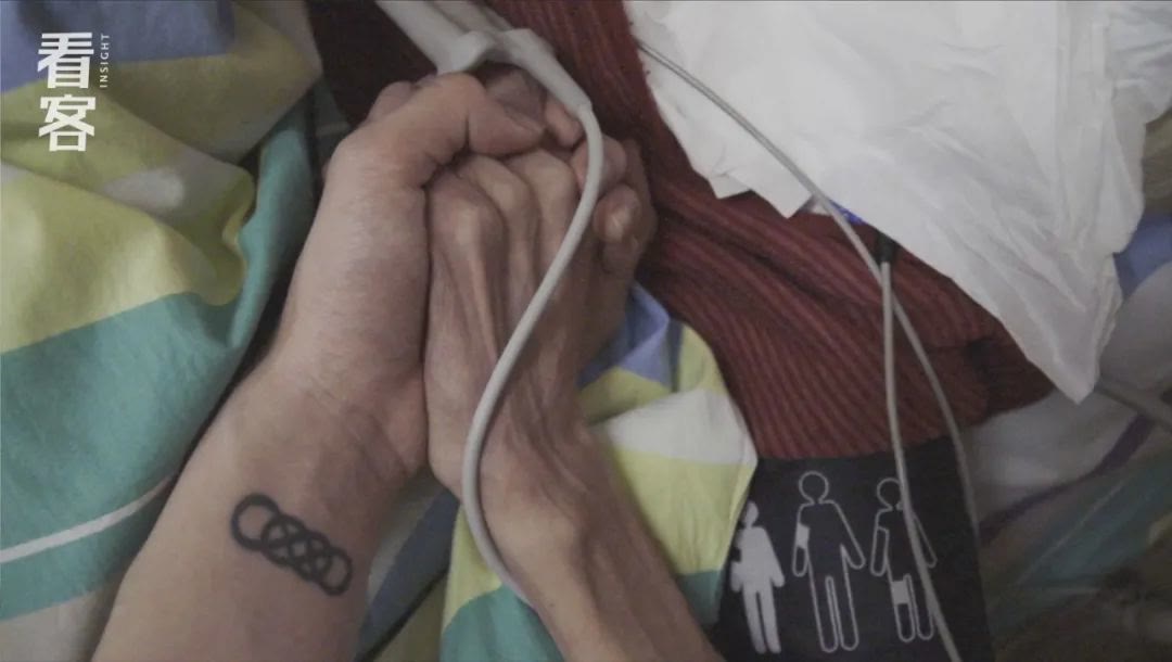 红团团医生LYNN|一个中国家庭的告别：妈妈患癌，我被瞒了一年