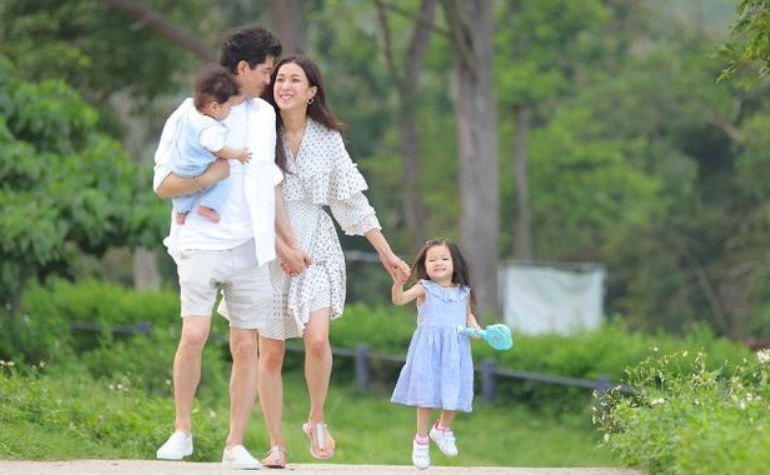 黄晓明|为请她拍戏，导演把整个剧组搬到她家附近，却从来没人说她耍大牌