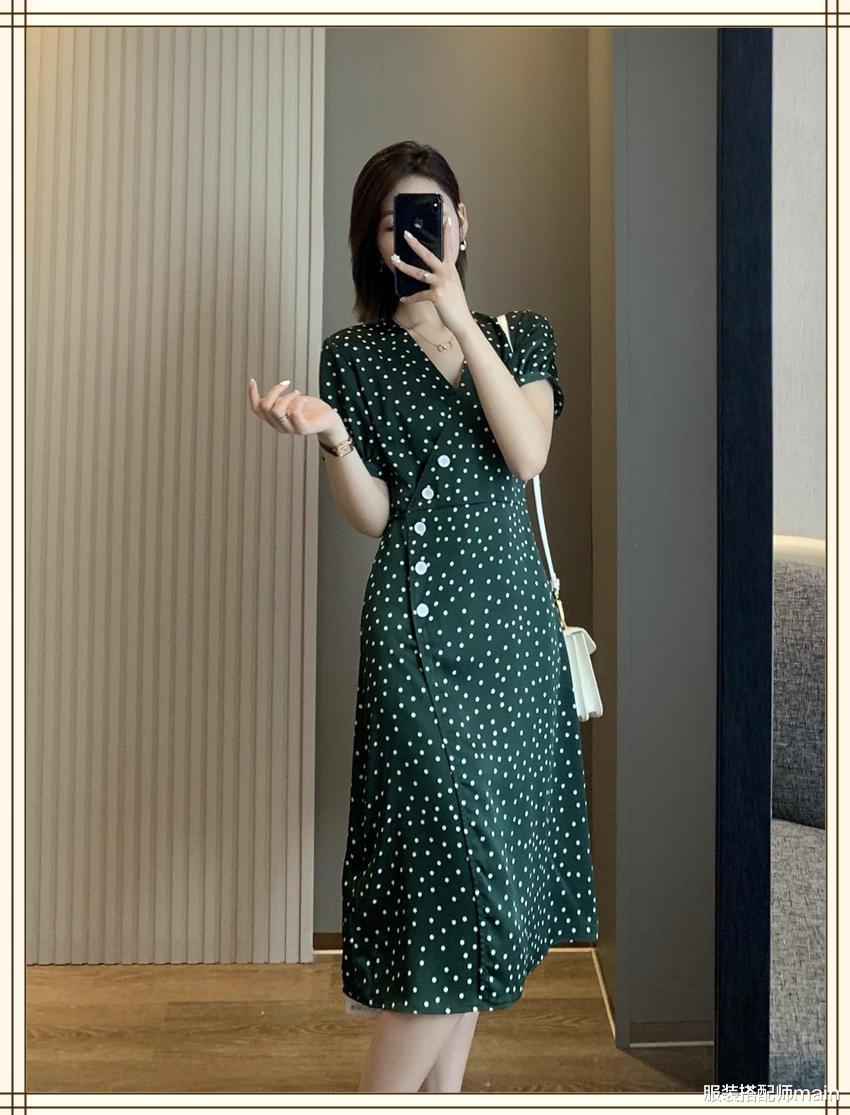服装搭配师main|微胖女生显瘦必备，最适合夏天的茶歇裙我给你找了6条