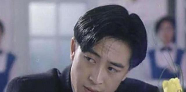 张嘉益|离开富豪老公后，她携24亿巨款再嫁张嘉译，51岁活成人生赢家