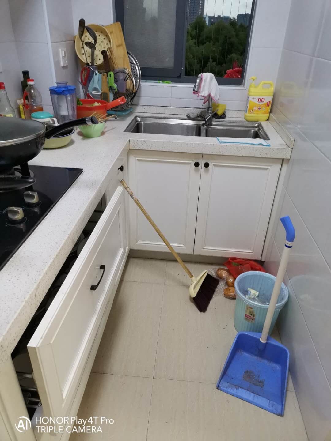 |老婆太邋遢，40万装修的新房半年住成了狗窝，客厅看一次心酸一次