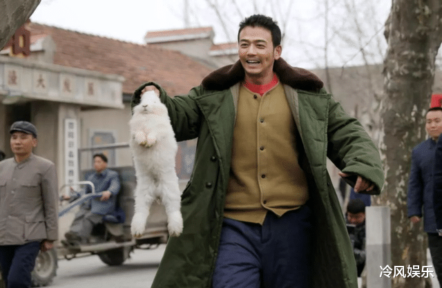 杨烁|38岁男星杨烁，隐藏9年的老婆，是我们熟悉的童年女神