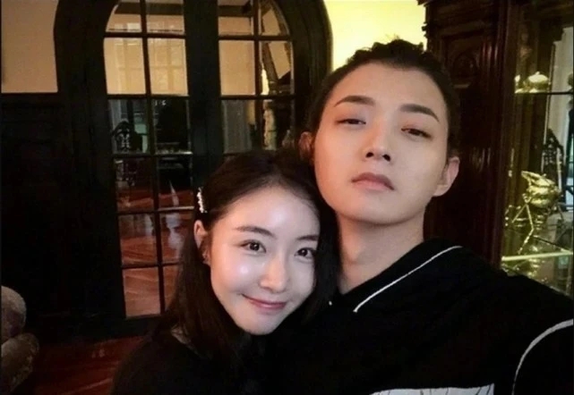 郑爽|2021年被官方点名封杀的4位明星，没有一位值得同情，遭全网唾弃