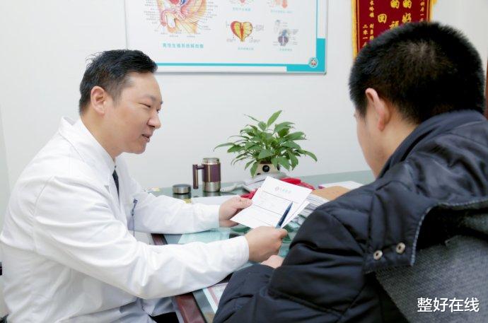 糖尿病|42岁男子，血糖超标！专家提醒：血糖升高，身体会有这4个信号