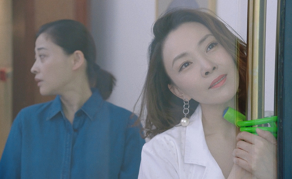 钱枫|中年女星“天花板”刘威葳：从央视主持人到嫁富商，亲手改写命运