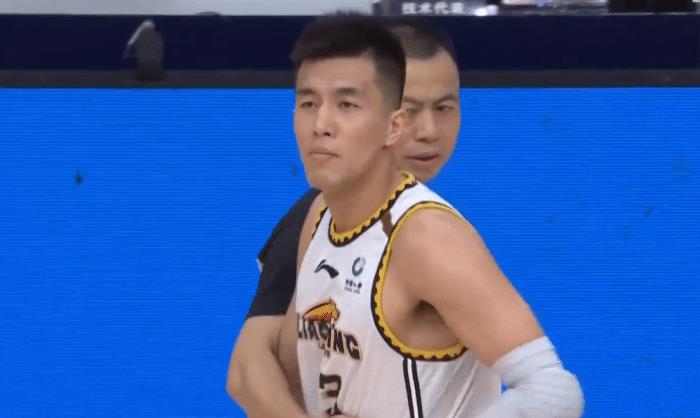 郭艾伦|郭艾伦连吃两T被驱逐，赛后直呼笑话，姚明真该管管了！