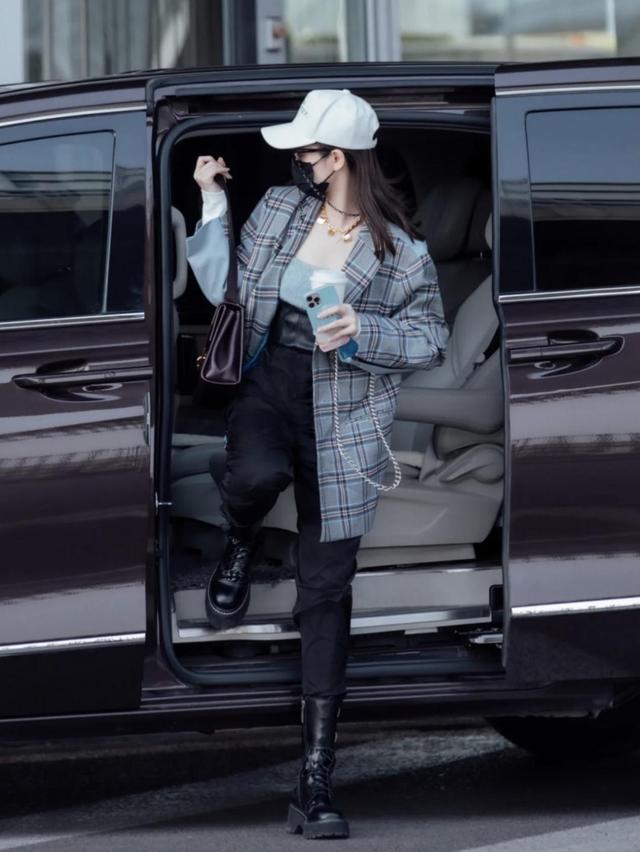 穿搭小可爱|跟戚薇学穿搭，轻熟女模版，轻松驾驭御姐范儿！