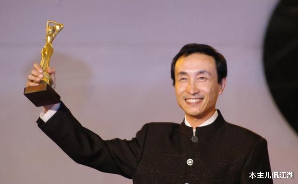 巩汉林|“倔强”的巩汉林，赵丽蓉去世后，他的牺牲远比你想得更多