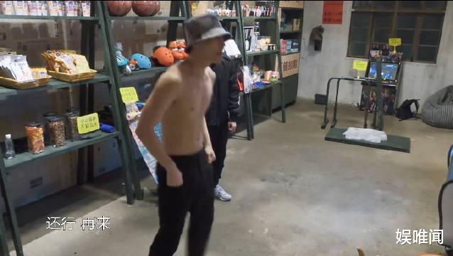 张艺兴|吴亦凡事件升级后，再听黄渤夸张艺兴的这一番话，真是字字在理