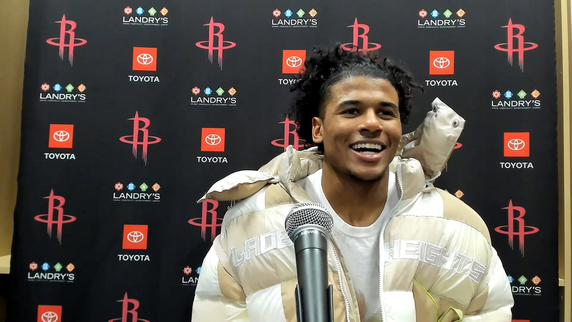 火箭隊|再脫變？火箭榜眼復(fù)出首戰(zhàn)太亮眼，三分9中6爆砍20分獲塞帥盛贊