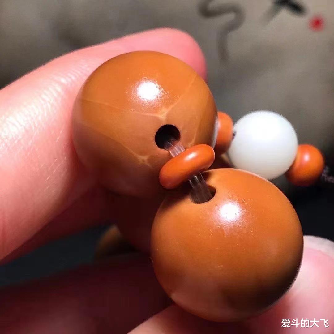 文玩|大飞说文玩：正圆水晶核，强迫症人士选择的手串！