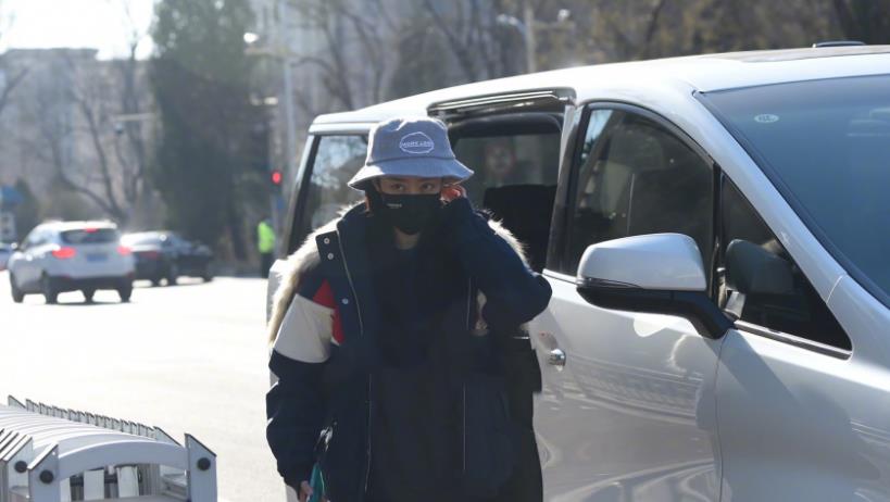 春晚|央视2022年春晚语言类节目彩排，贾玲张小斐现身，还有搭档许君聪