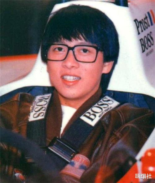 张雨生|1997年张雨生离世，葬礼上哭到昏厥的女孩，现成了家喻户晓的明星