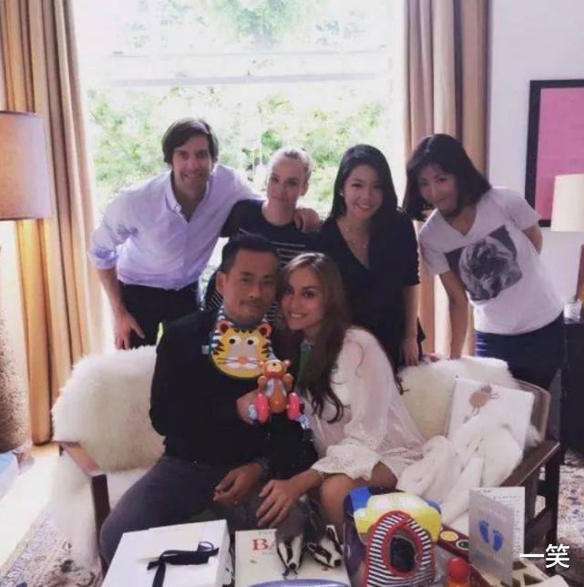 陈慧玲|懒理何猷龙起诉及陈慧玲争产,Mandy开心与友人合照,事业心满满