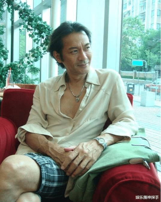 江华|江华一儿一女长大了，26岁女儿超170cm变美女，儿子却颜值下跌