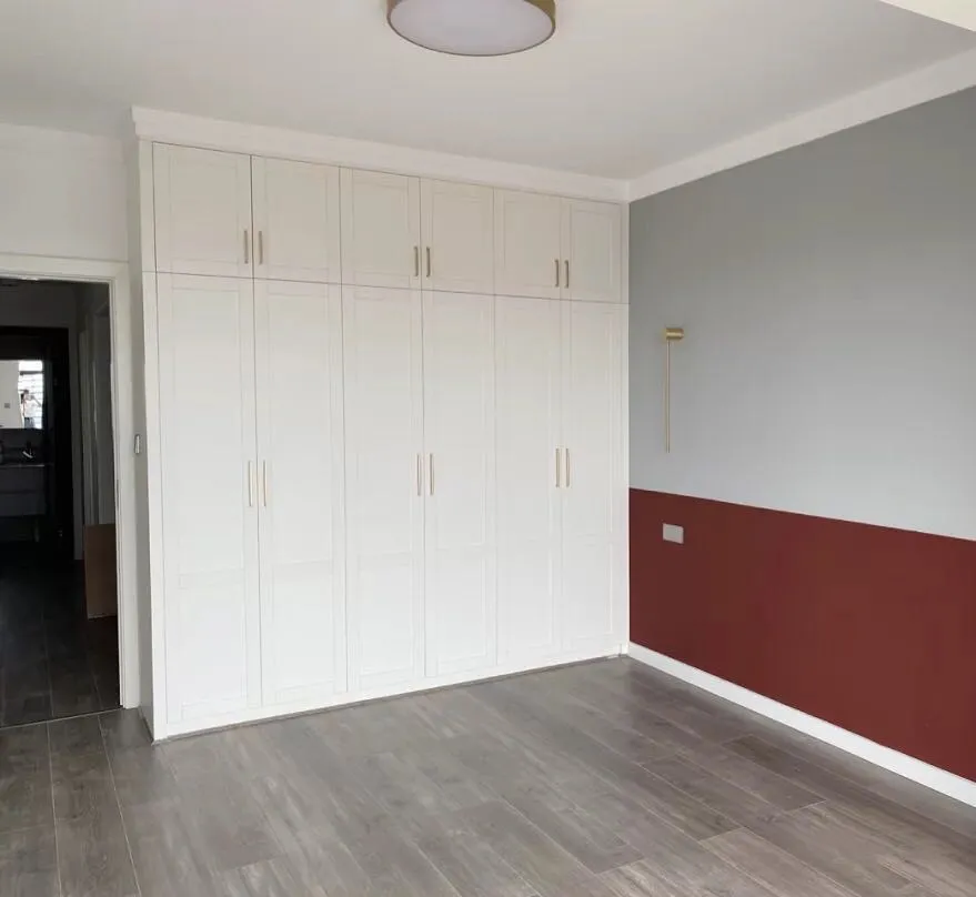 硬装结束,慢慢有了家的样子,全屋定制柜子花了4万,做工很不错!