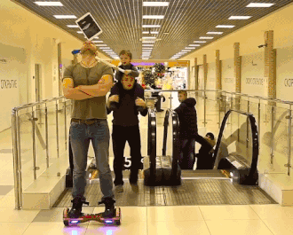  倒车没注意把消防栓撞了，水流了一个多小时，保险除了水费全包，大家知道水费要赔多少吗