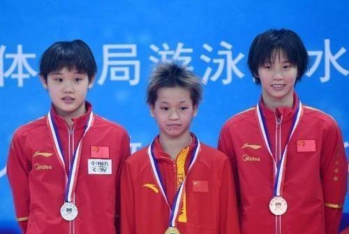 亮剑|陈若琳恭喜全红婵夺金牌,自称对方为偶像,全红婵家境惹网友心疼