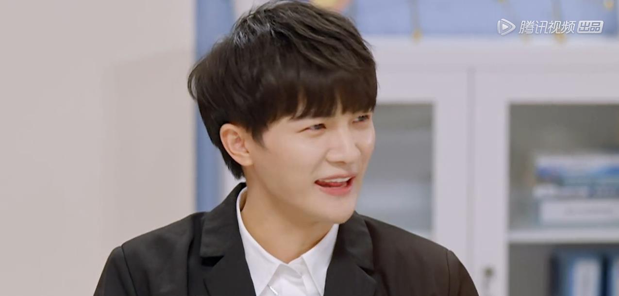 小姐姐|《offer3》实习生科普宣传,周深爆笑百出,健康问题引起粉丝热议