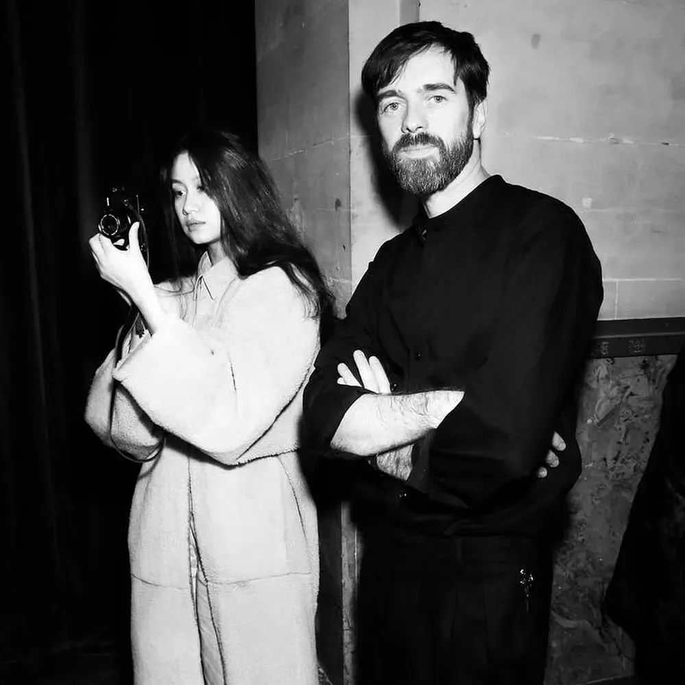 情侣|正式官宣！又一对明星情侣承认分手：15年恩爱，还是告吹了？