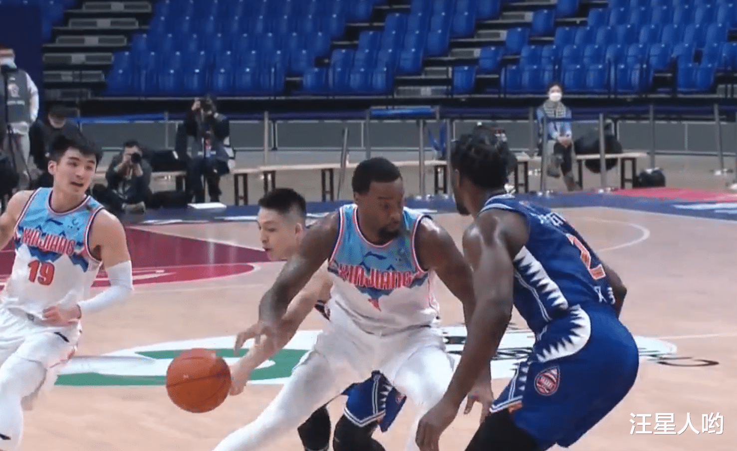 上海男篮|121-96！上海男篮爆发，创3大纪录，NBA球星孤掌难鸣，有点带不动
